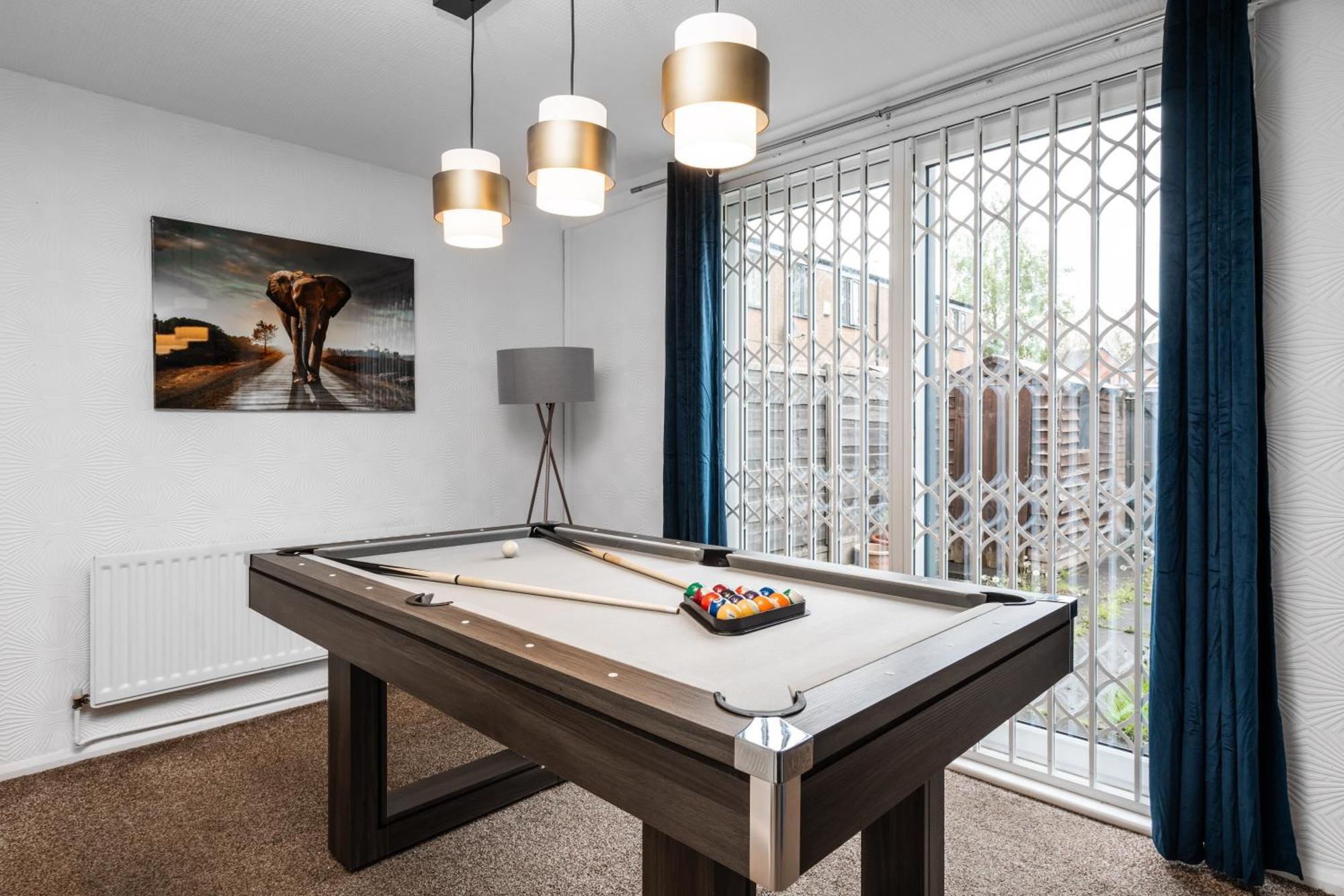 Majestic Gem - Pool Table - Coop - Etihad - Parking * Manchester
